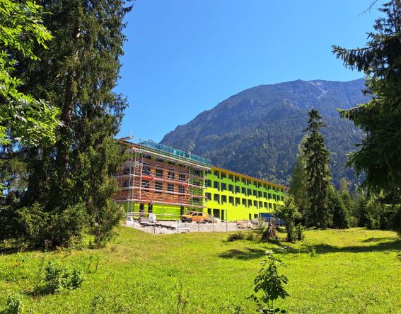 Neubau Explorer Hotel Garmisch in Farchant