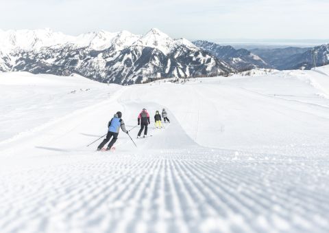 PyhrnPrielHinterstoderSkifahrenAbfahrtFamilie OberoesterreichTourismusGmbHMoritzAblinger