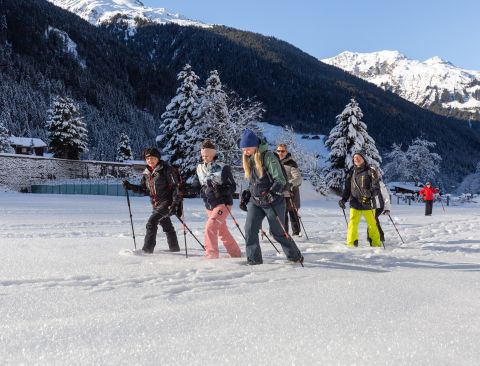 Sneeuwschoenwandeling in Partenen