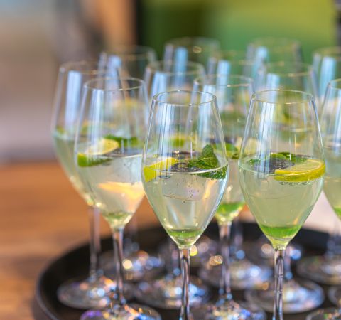 Brindiamo al decimo Explorer Hotel del gruppo, che ha appena aperto i battenti a Farchant e offre una vacanza sportiva nella regione dello Zugspitzland.