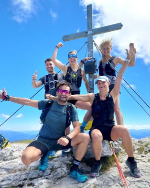 Die Teilnehmer des Trailrunningcamps am Gipfel