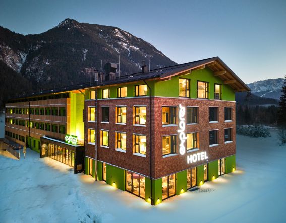 The Explorer Hotel Garmisch in winter The hotel in the Zugspitze region with views of the Zugspitze and Alpspitze is located in Farchant, just a few kilometers from Garmisch-Partenkirchen.