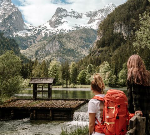 A Schiederweihert 2018-ban Ausztria legszebb helyének választották. Mindenképpen érdemes meglátogatni, ha Hinterstoderben nyaral. Az év bármely szakában nyaralási fénypont.