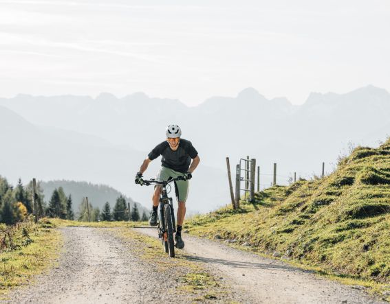 PyhrnPrielNationalparkKalkalpenBikenaufwaerts OberoesterreichTourismusGmbHStefanMayerhofer