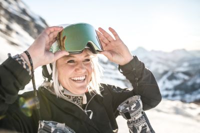 PyhrnPrielWurzeralmSkifahrenFrau OberoesterreichTourismusGmbHMoritzAblinger