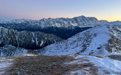 Blick auf das Zugspitzmassiv vom gegenüberliegenden Frieder