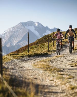 Mit dem Mountainbike unterwegs rund um Neustift im Stubaital in Tirol