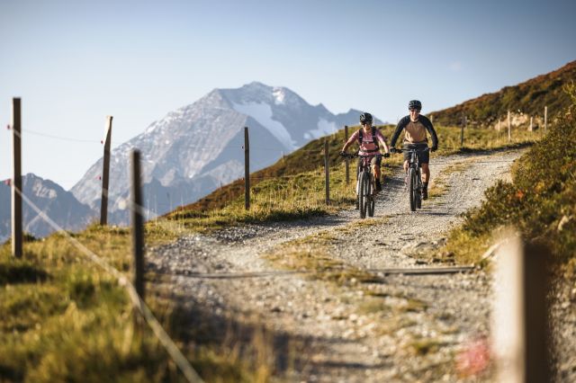 Mit dem Mountainbike unterwegs rund um Neustift im Stubaital in Tirol