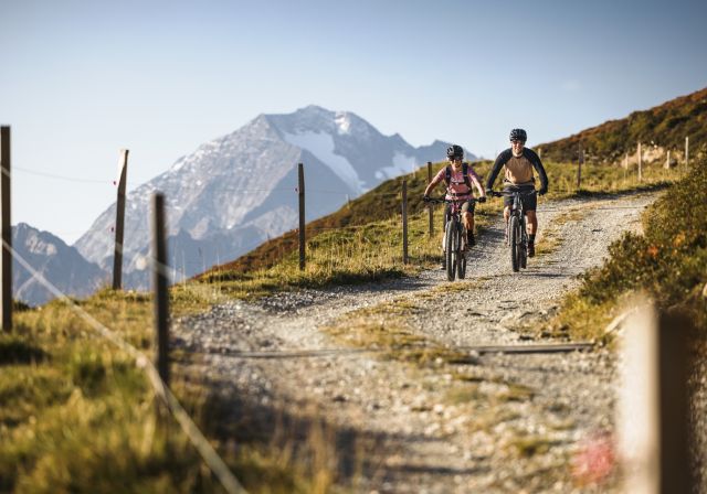 Una mountain bike è un must per ogni vacanza estiva nello Stubai. Da Neustift im Stubaital, è possibile intraprendere numerosi tour fantastici sui Monti dello Stubai. Da soli, in coppia o in gruppo.