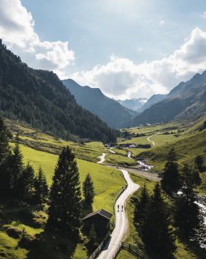 Das Bergpanorama im Stubaital - wunderschöne Natur hautnah erleben und genießen. Wann startest du die nächste Fahrradtour?