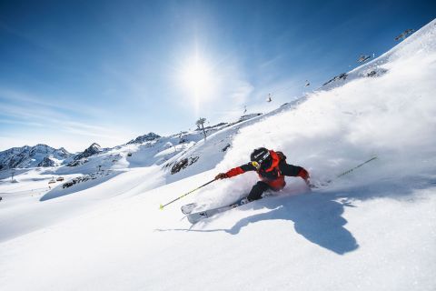 Ein perfekter Skitag mit Freeride und Powder Schnee am Stubaier Gletscher im Stubaital