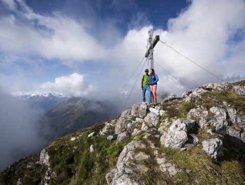 Seven Summits Stubai to popularna grupa turystyczna dla osób lubiących wyznaczać sobie cele. Oferują wszystko – od łatwych po wymagające – koncentrując się na wyjątkowych szczytach Doliny Stubai.