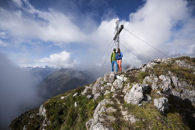 Unterwegs auf den Stubaier Seven Summits erklimmst Du insgesamt 7 Gipfel in Tirol