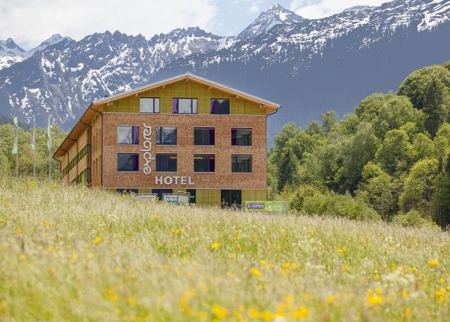 Az Explorer Hotel Montafonban egész évben lehet nyaralni. Tavasszal nagyszerű lejtőviszonyok és tavaszias hőmérsékletek csábítanak az első hegyikerékpáros túrára.