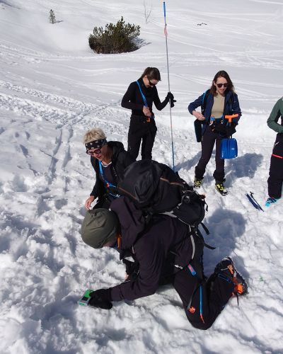 LVS Training beim Skitourencamp in Garmisch