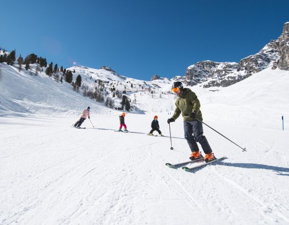 The Schlick2000 ski area in the Stubai Valley - fun for the whole family The Schlick2000 ski area has slopes for every skill level. The slopes are perfectly groomed to guarantee your skiing fun.