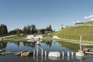 Der Serlespark im Stubaital ist ein beliebtes Ausflugsziel für die ganze Familie. Wann kommst Du vorbei?