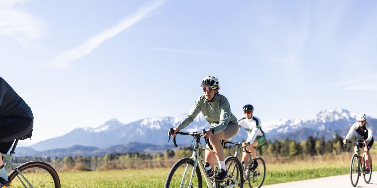 Hast Du bereits eine Rennradtour oder eine Gravelausfahrt im Allgäu unternommen oder bist auf der Suche nach der perfekten Radstrecke für Deinen Urlaub in den Alpen?