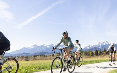 Hast Du bereits eine Rennradtour oder eine Gravelausfahrt im Allgäu unternommen oder bist auf der Suche nach der perfekten Radstrecke für Deinen Urlaub in den Alpen?