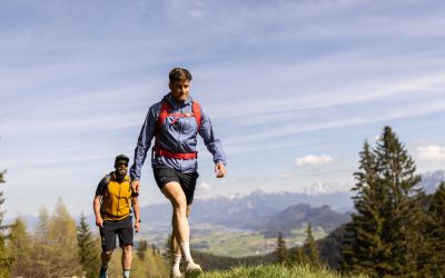 Deine Wanderschuhe darfst Du auf keinen Fall zu Hause liegen lassen, denn Wandern gehört zum Pflichtprogramm, wenn Du im Urlaub in Nesselwang bist!