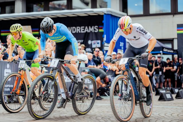 Start der Männer bei der UCI Mountainbike WM in Aalen 2024