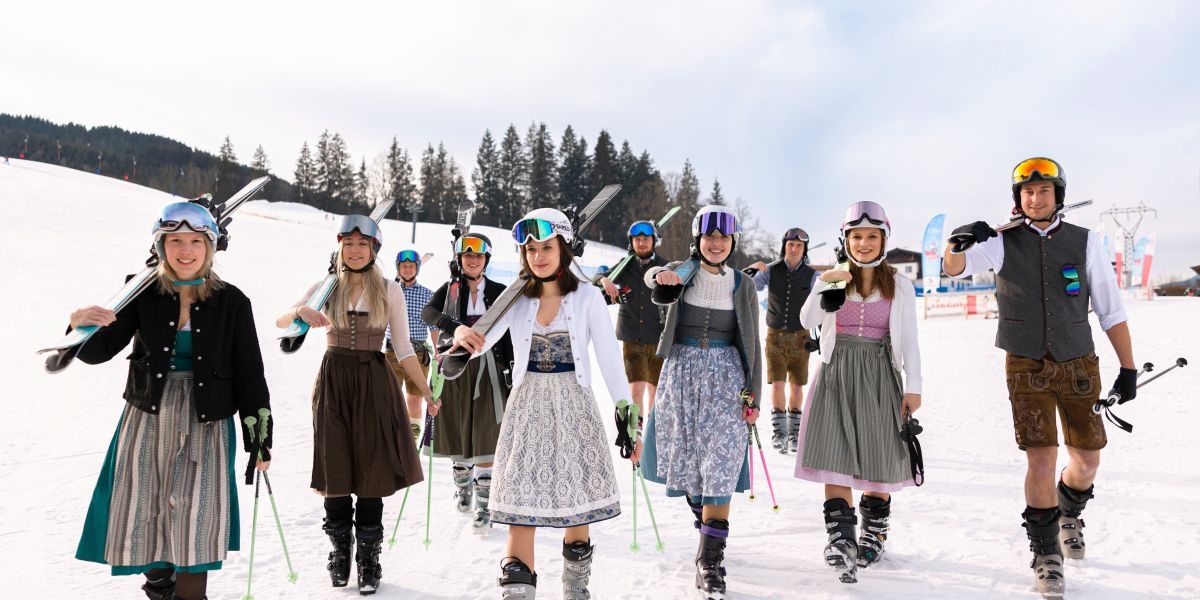 Dirndl und Lederhosen Skitage (c) Gabriel Marques
