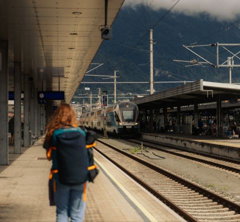 Explorer Buddy na dworcu centralnym w Innsbrucku