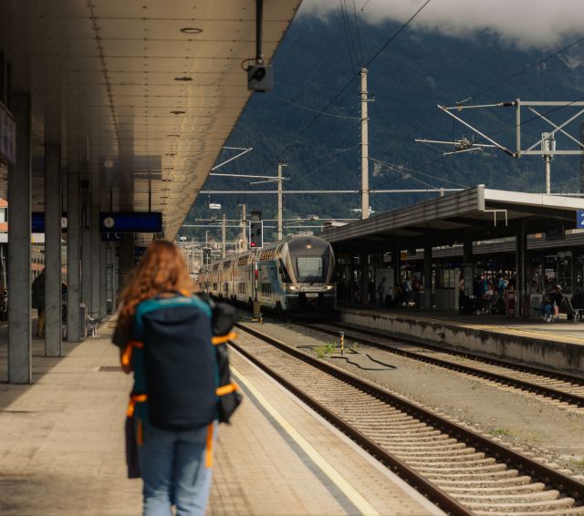 Explorer Buddy am Hauptbahnhof in Innsbruck