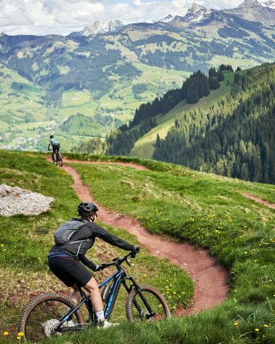 Hahnenkamm Trail bei der Streif in Kitzbühel - Explorer Hotels Ladies Bike Camp