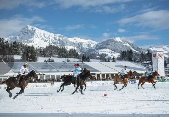Schnee Polo Kitzbühel