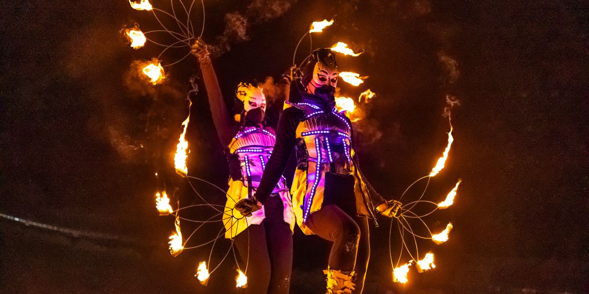 HochfügenNacht © AndiFrank Pure Magie und Action mit spektakulären Licht- und Feuershows.