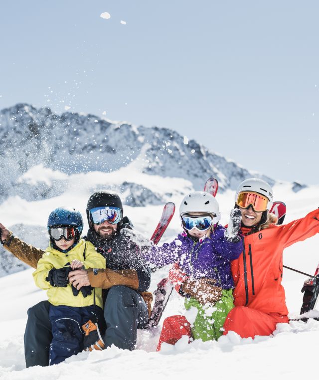 Du plaisir sur la neige pour toute la famille sur le glacier de Stubai !