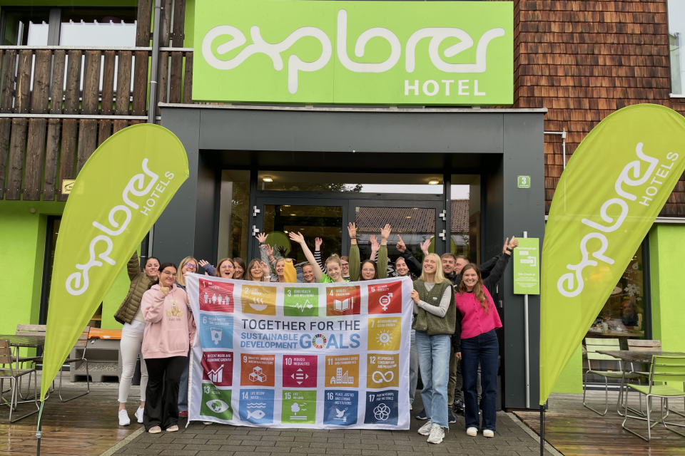 SDG Fahne Team Explorer Hotel