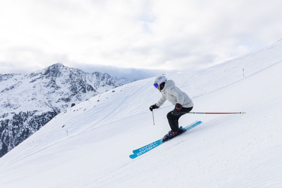 Abfahrt mit Panorama-Boost: Das Explorer Hotel Ötztal bringt Dich nah an die Pistenmomente im Skigebiet Gaislachkogel.