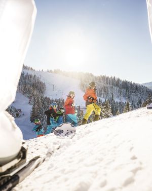 Am Spitzingsee in Oberbayern finden regelmäßig Skikurse statt.