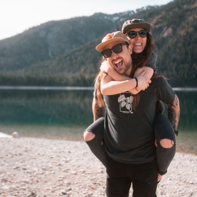 Stoked&Woke Gründer