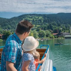 Het is mogelijk om de Schliersee per boot over te steken.