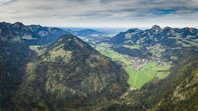 A Niederhoferalmról Bayrischzell felé nyíló kilátás lélegzetelállító.