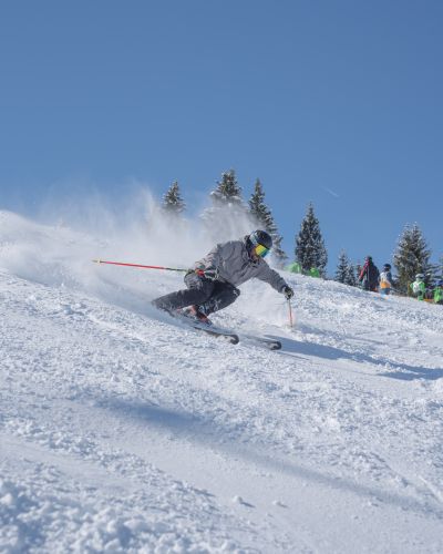Podern im Skiparadies Suedfeld Podern bei strahlendem Sonnenschein im Skiparadies Suedfeld.