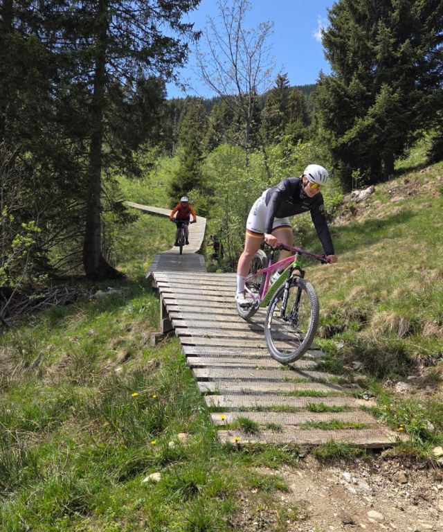 Bergab beim Mountainbike Camp der Explorer Hotels 2026