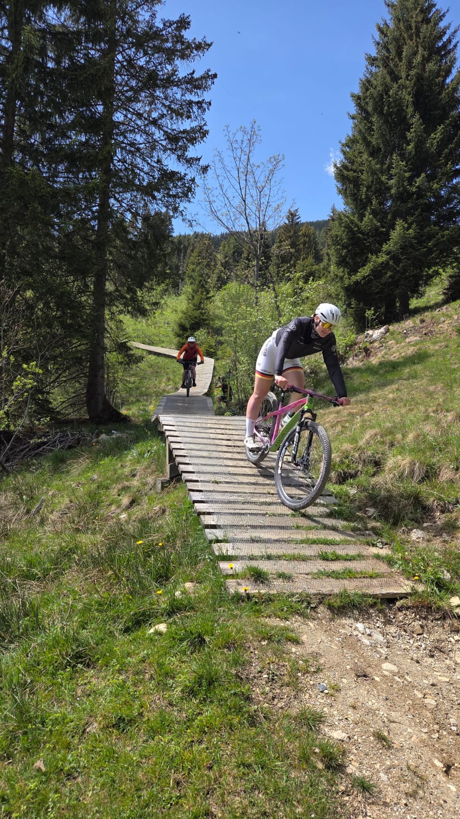 Bergab beim Mountainbike Camp der Explorer Hotels 2026