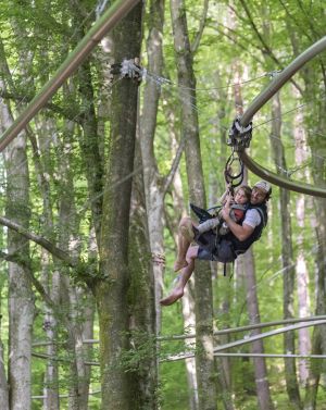 La forêt familiale d'Ossiachersee, près de Bad Kleinkirchheim, est une excellente idée d'excursion pour les familles.