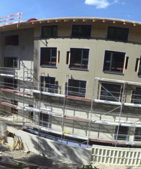 Baustellen-Update-Juni 2026 Außenansicht der Baustelle des Explorer Hotel Bayrischzell im Juni 2026