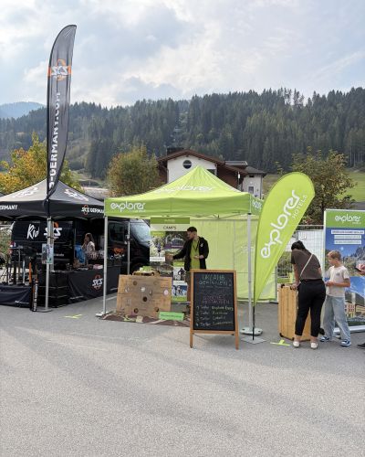 An unserem Stand kannst Du beim Gewinnspiel und Wurfspiel mitmachen. Mit Action und ein bisschen Glück gewinnst Du coole Goodies!
