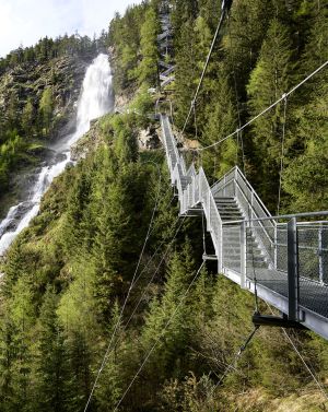 Stuibenfall und Treppe in Umhausen im Ötztal