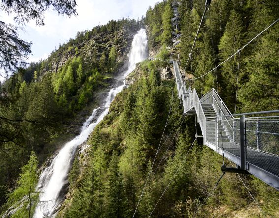 Stuibenfall und Treppe in Umhausen im Ötztal