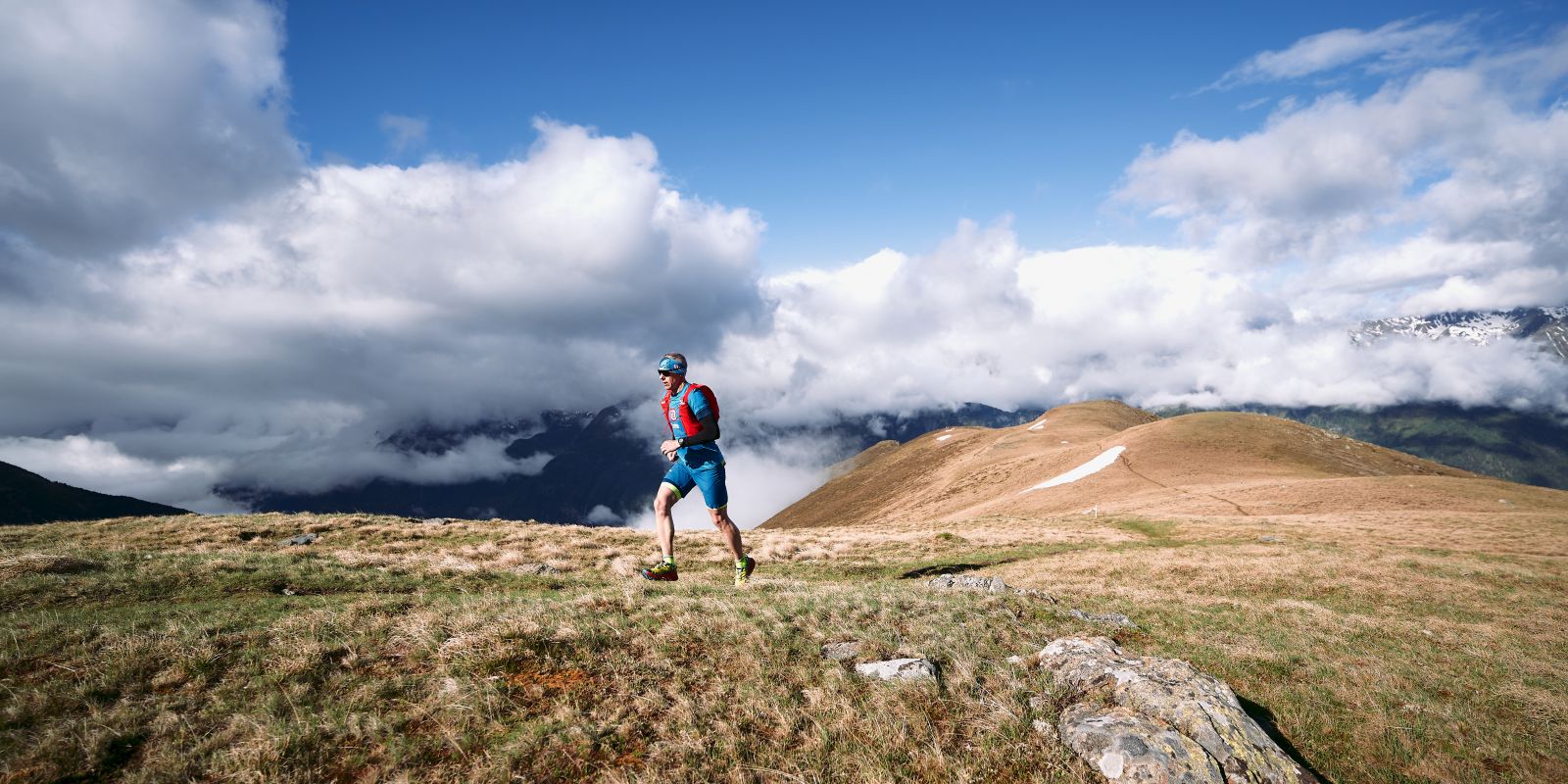Person beim Trailrunning in Umhausen