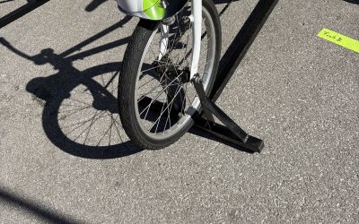 Ein cooles Fahrrad das hier in Leogang am Bike Festival einen echten Hingucker hergibt.