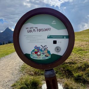 Toller Ausflug mit Kindern bei Deinem Urlaub im Explorer Hotel Montafon. Der Erlebnisberg Golm bietet viel spannendes für kleine Entdecker im Bergurlaub.