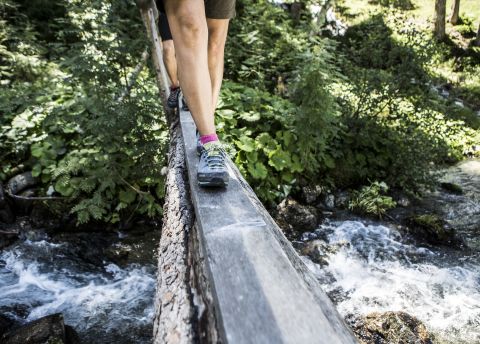 Někdy je túra v horách zároveň dobrodružstvím. V německých a rakouských Alpách jsou k dispozici tisíce túr. Vyberte si svůj oblíbený region a začněte svou další horskou túru v Allgäu, Tyrolsku, Korutanech nebo Horním Rakousku.